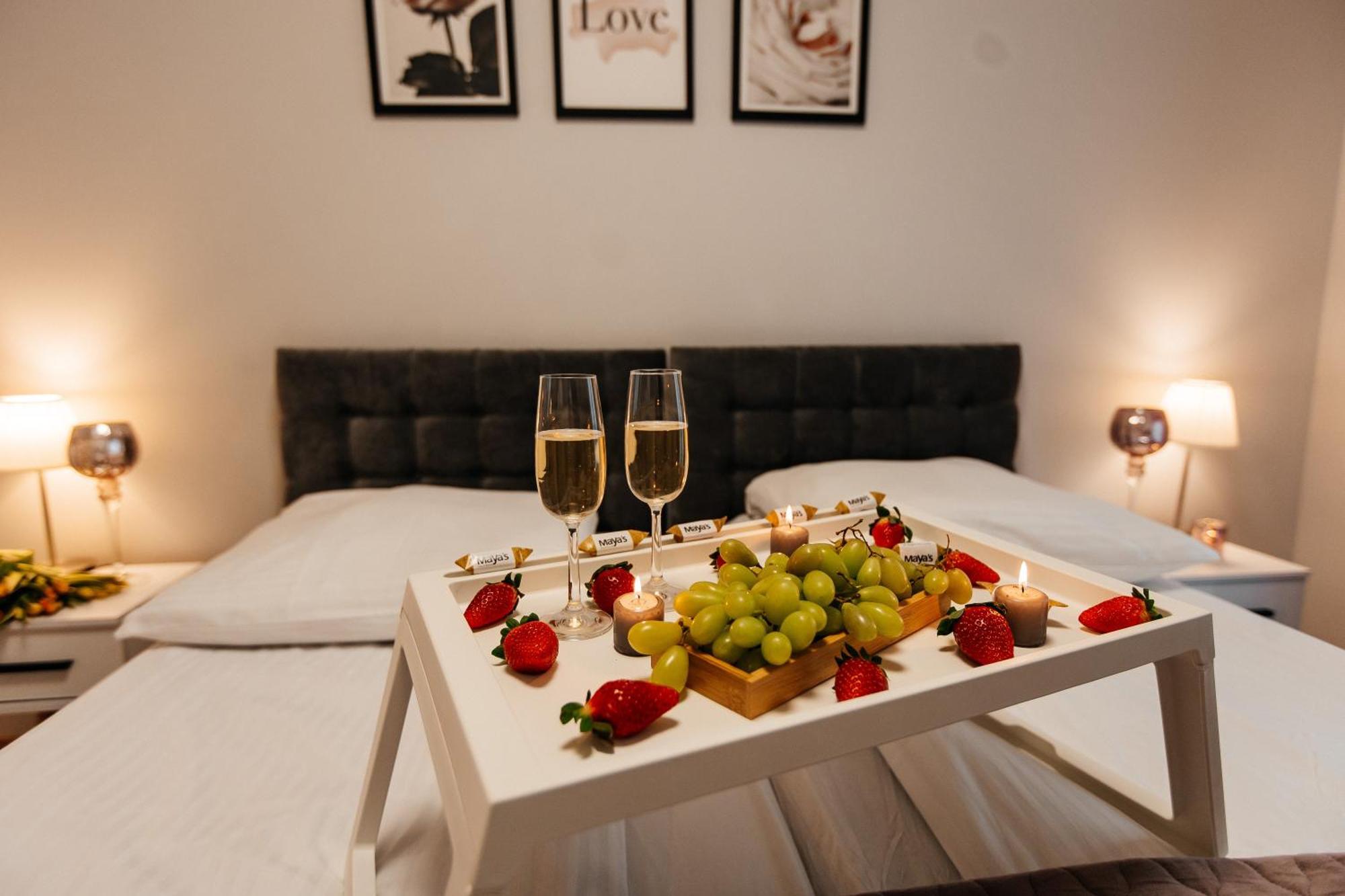 Maya'S Flats & Resorts 42 - Swietej Barbary Gdansk Bagian luar foto