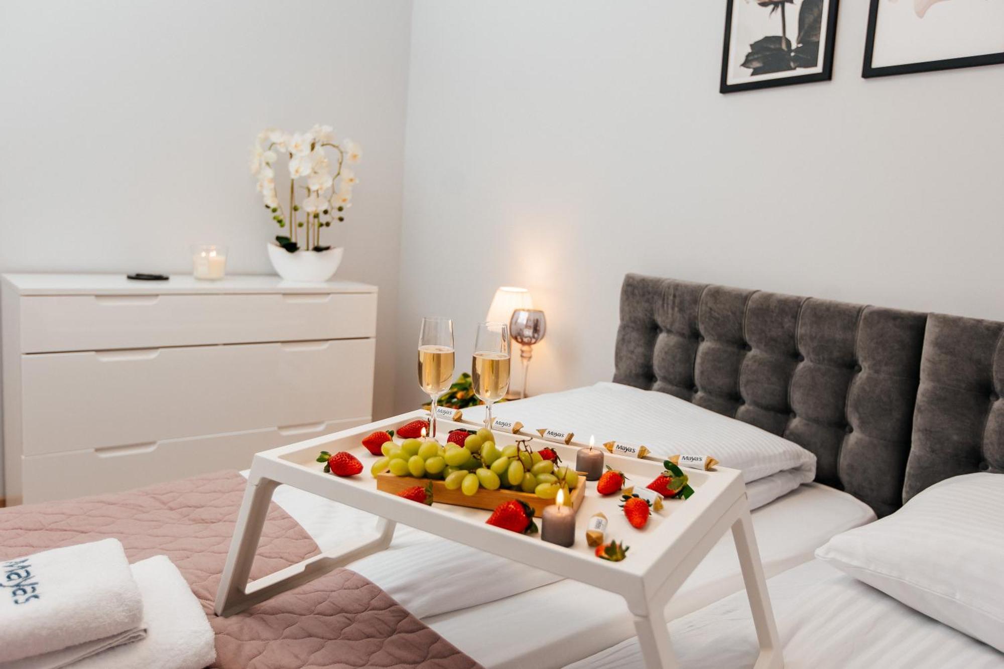 Maya'S Flats & Resorts 42 - Swietej Barbary Gdansk Bagian luar foto