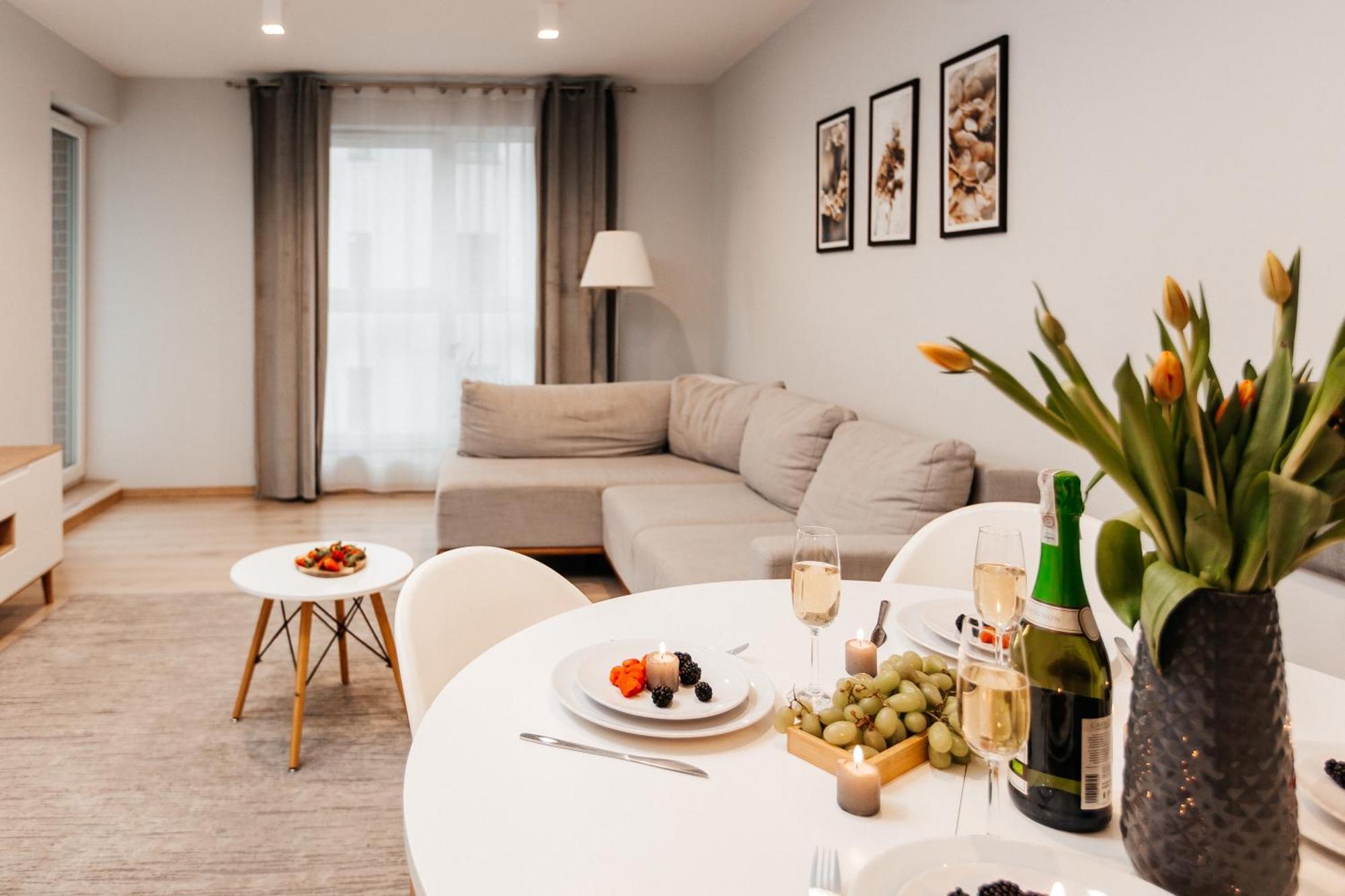 Maya'S Flats & Resorts 42 - Swietej Barbary Gdansk Bagian luar foto